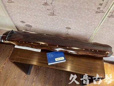 伊春市●久音古琴  ●今日推荐 20230830 【冰丝断纹蕉叶】