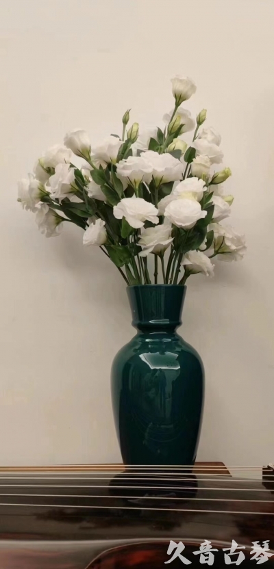 伊春市早安  人生如花，我们都是自己航船的船长。